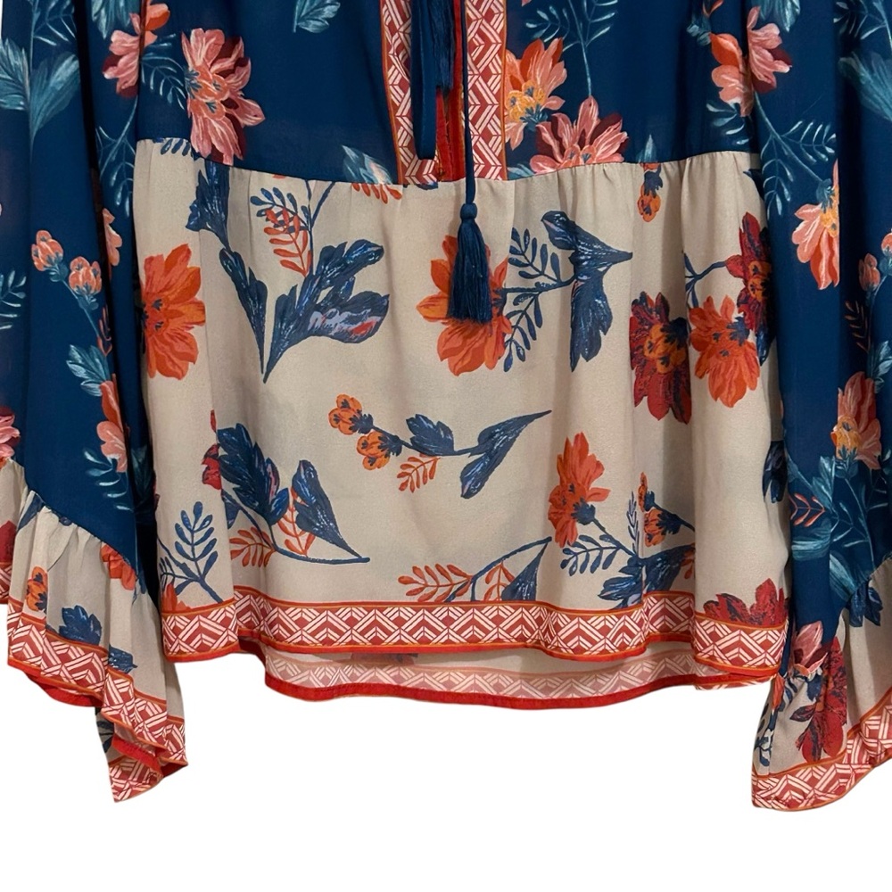 •CCO SALE• FLYING TOMATO Boho Floral Print Colorblock Bell Sleeve Lace Up Top L - Picture 4 of 13